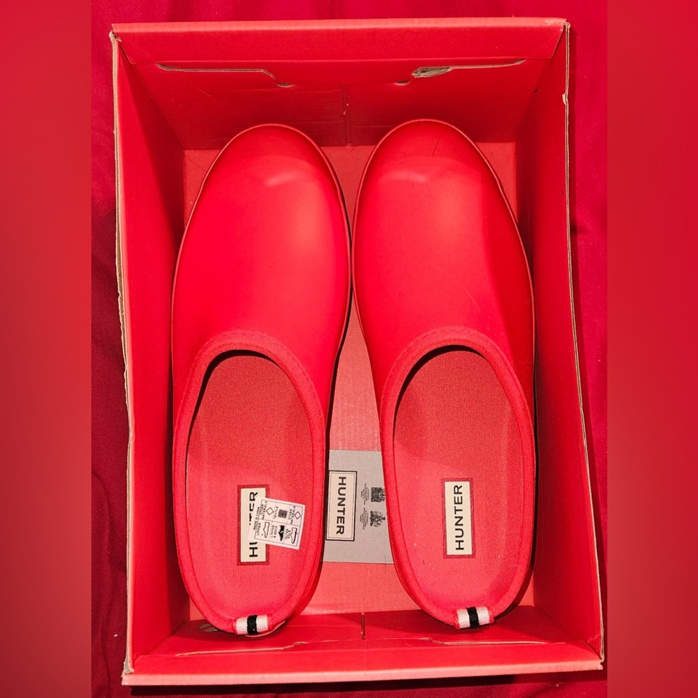 Hunter Red Mules & Clogs
